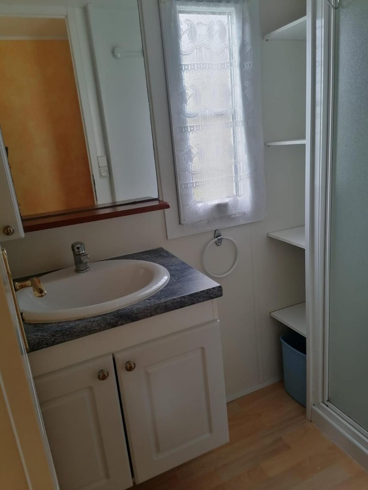 Mobil-Home Dans Camping Municipal Kermaria-Sulard Zewnętrze zdjęcie